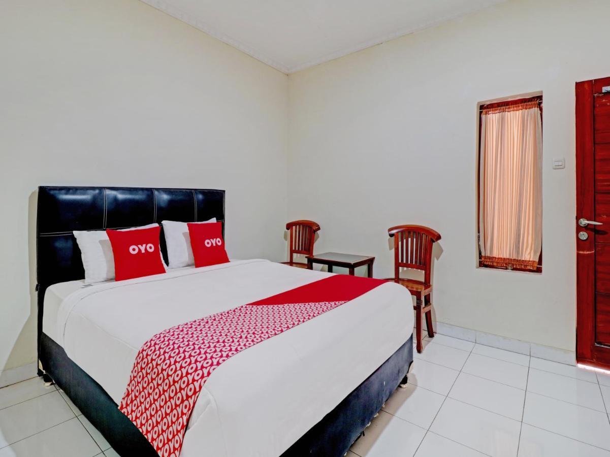 Capital O 90407 Wisma Bahtera Hotel Cirebon Bagian luar foto
