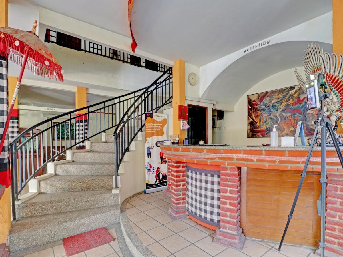 Capital O 90407 Wisma Bahtera Hotel Cirebon Bagian luar foto