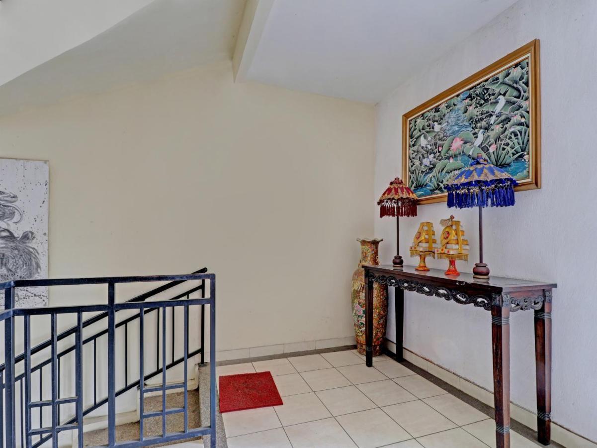 Capital O 90407 Wisma Bahtera Hotel Cirebon Bagian luar foto