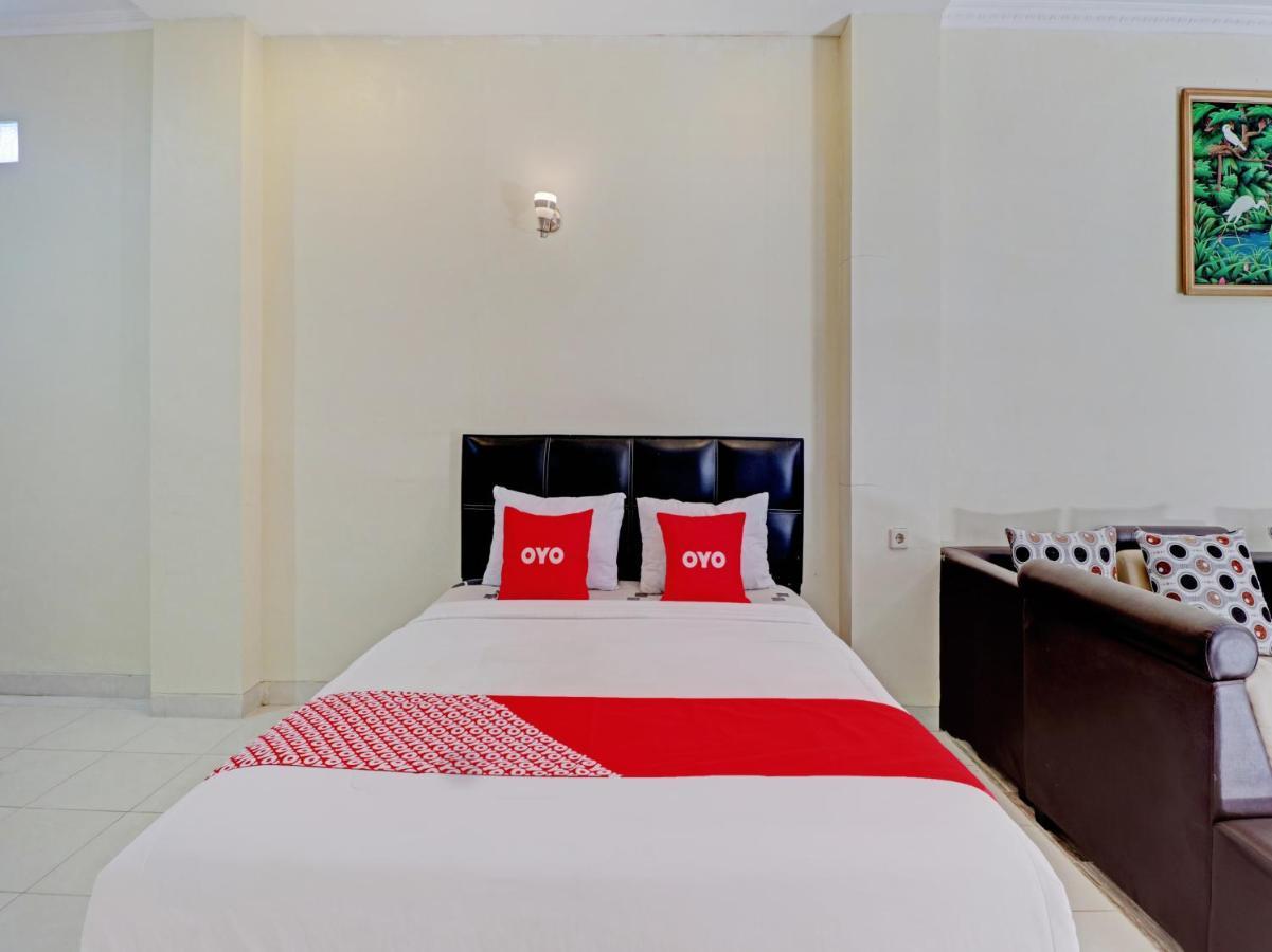 Capital O 90407 Wisma Bahtera Hotel Cirebon Bagian luar foto